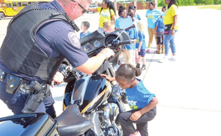 Viking Drive Substation hosts summer campers