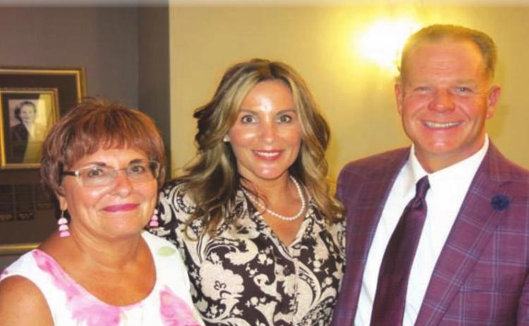 'EVENING OF WINE AND ROSES' DINNER HONORS TWO ROSE LOVERS