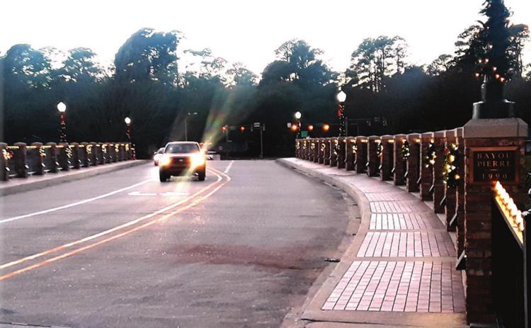 Citizens add sparkle to Bayou Pierre Bridge