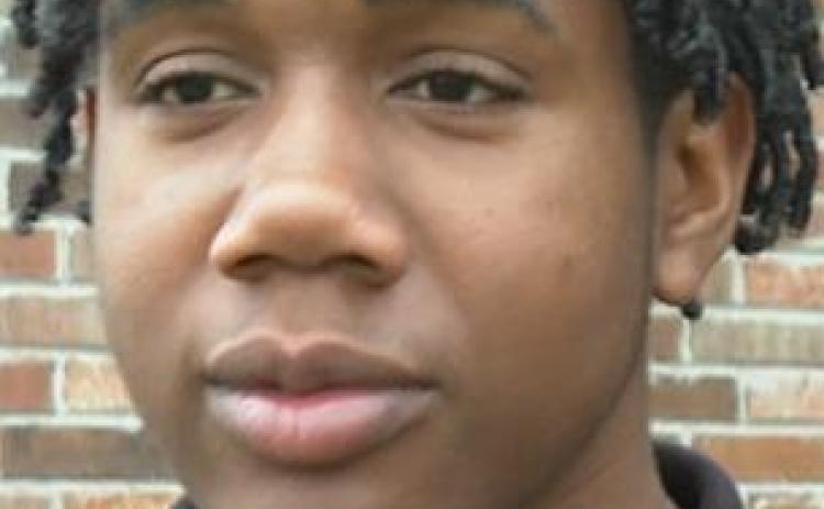 Shreveport teen saves cousin from dog attack!