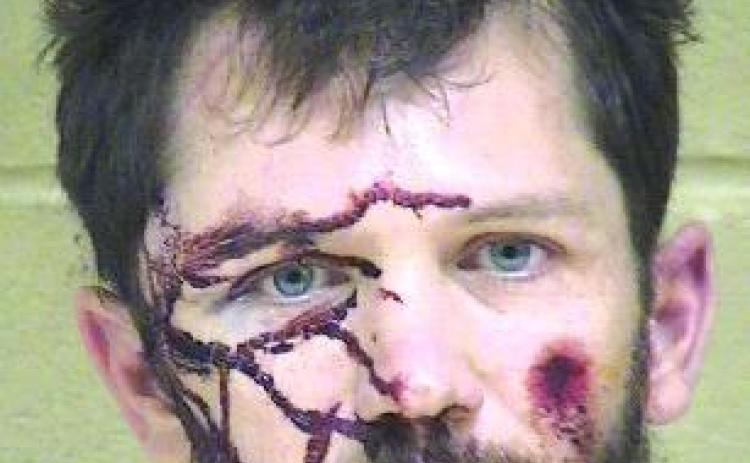 Man tries to injure officers during dramatic pursuit!