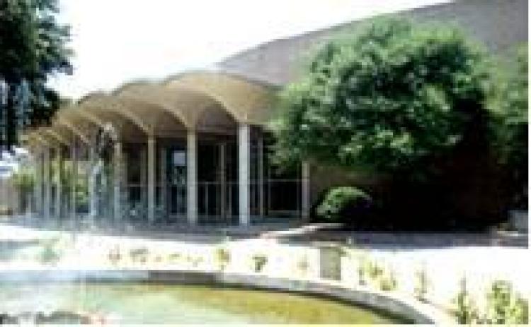 Shreveport Opera opens remodeled Riverview Theatre