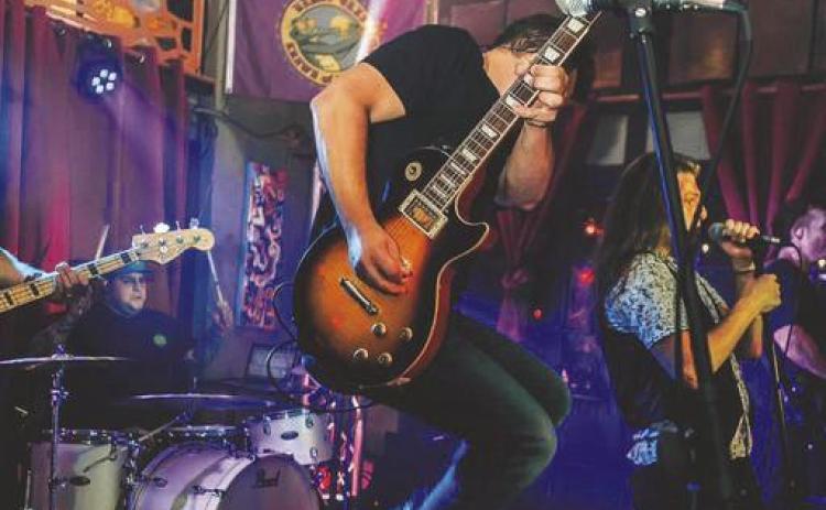 RISING STARS ARTIST SPOTLIGHT: BACKSEAT HEROES