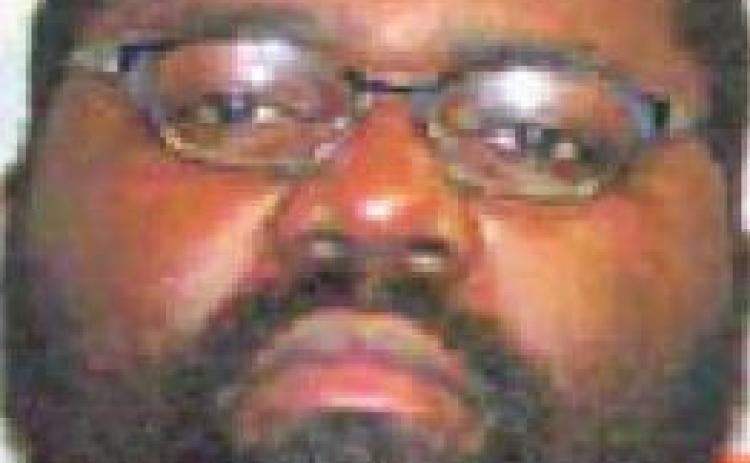 Family Dollar employee charged with stealing store deposit