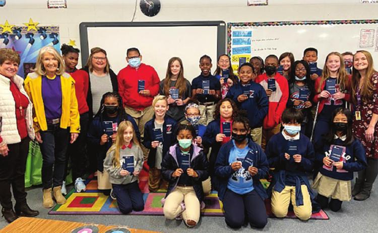 Fifth-graders receive personal copies of U.S. Constitution