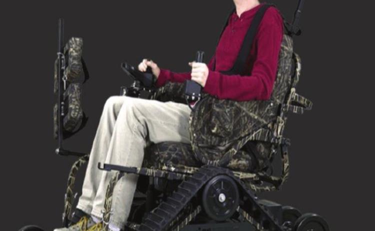 DeSoto helps teen get new chair