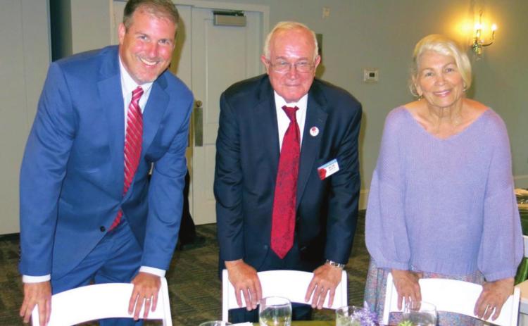 American Rose Society President Bob Martin the 2021 Mary Johnston Award recipient
