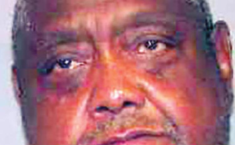 Man arrested for robbing store