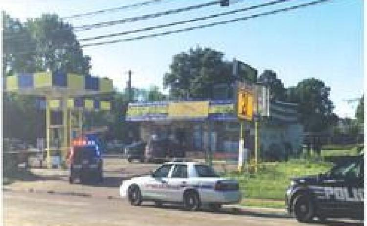 Nearly two dozen SPD units called to Hollywood Ave. for shooting that wounded 2 people, killed another