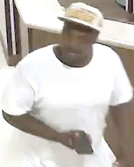 Wallet thieves sought