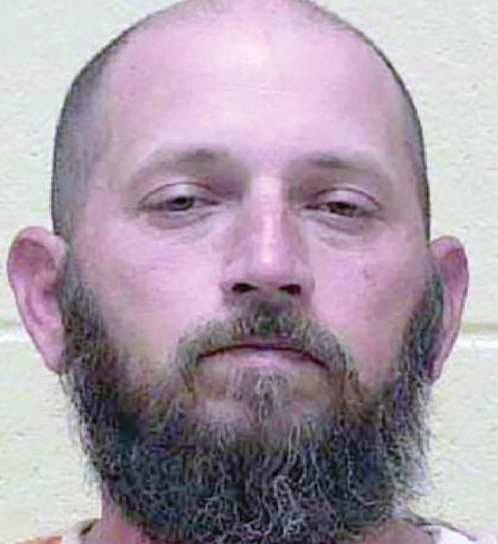 Benton man arrested for inappropriately touching minors