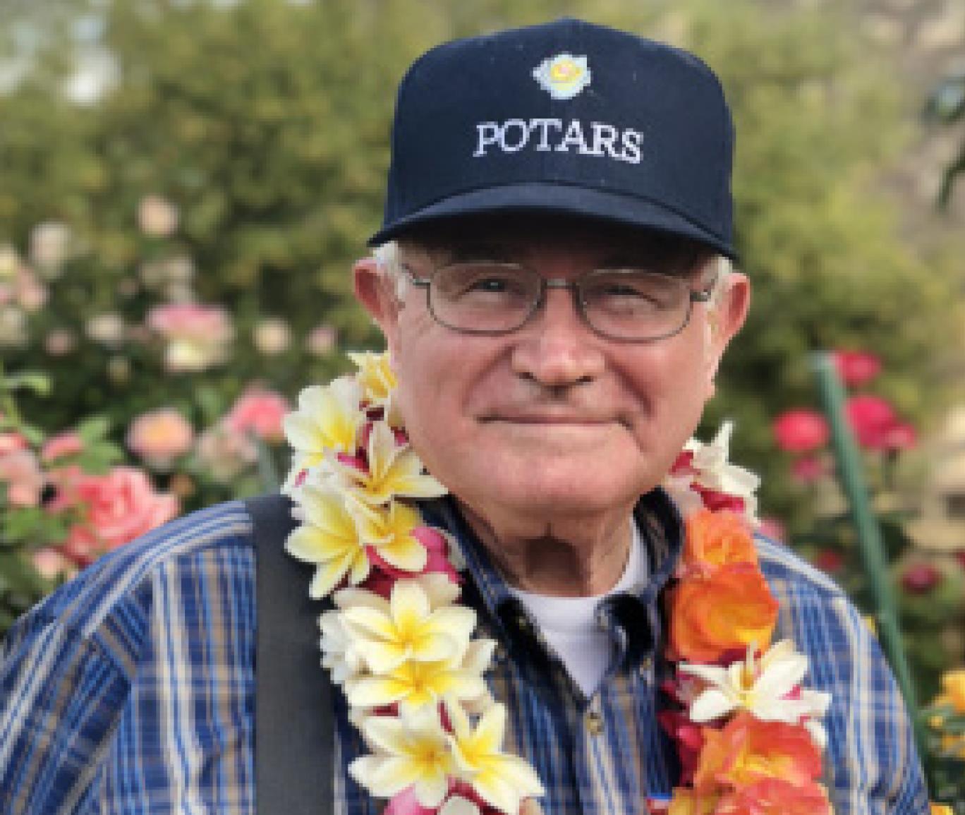 American Rose Society president awarded