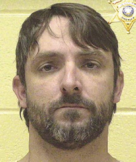 Benton man arrested for child porn