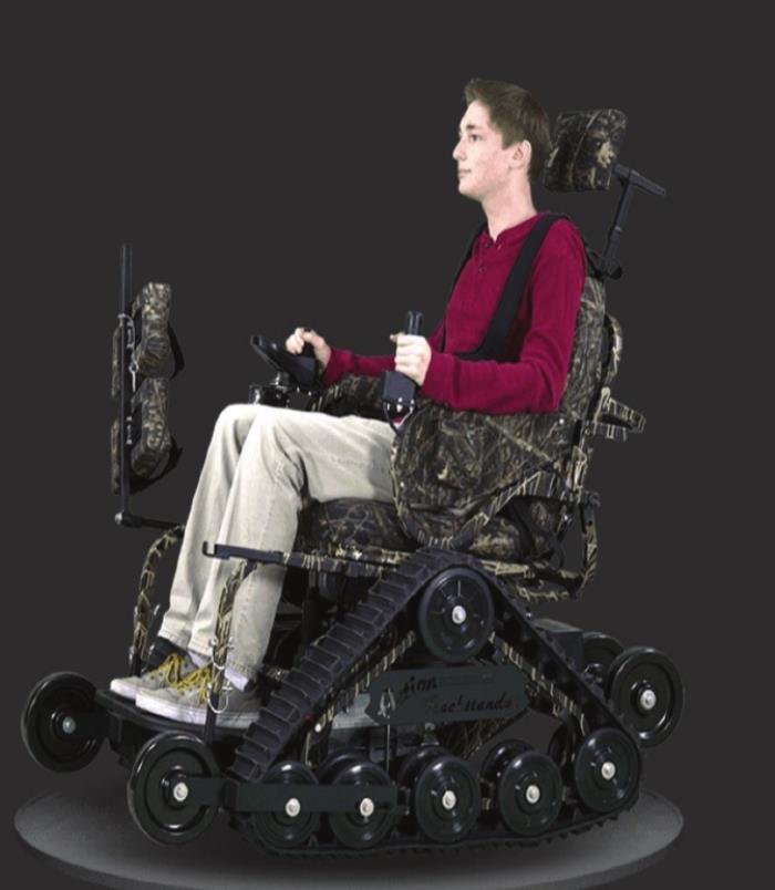 DeSoto helps teen get new chair