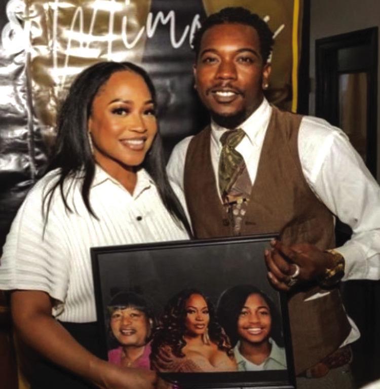 HISTORY, ONE PORTRAIT AT A TIME