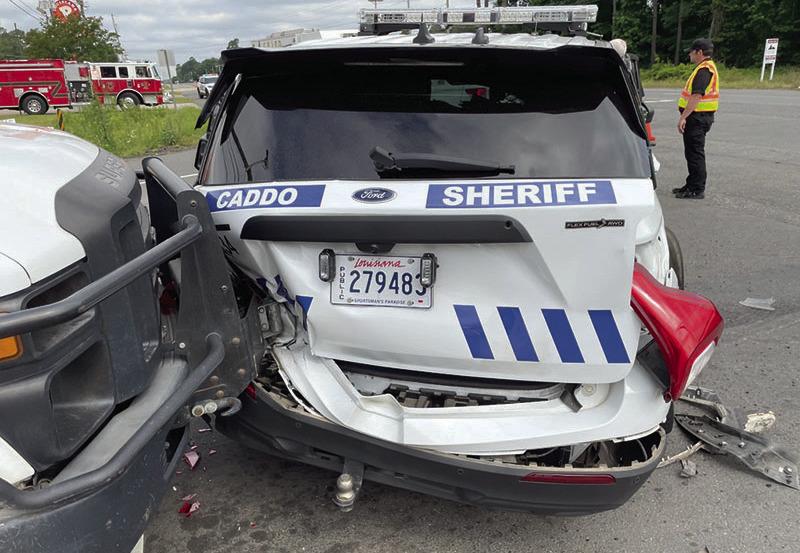 Caddo deputy cited for mid-morning crash