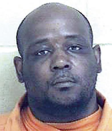 Shreveport police arrest convicted felon with firearm