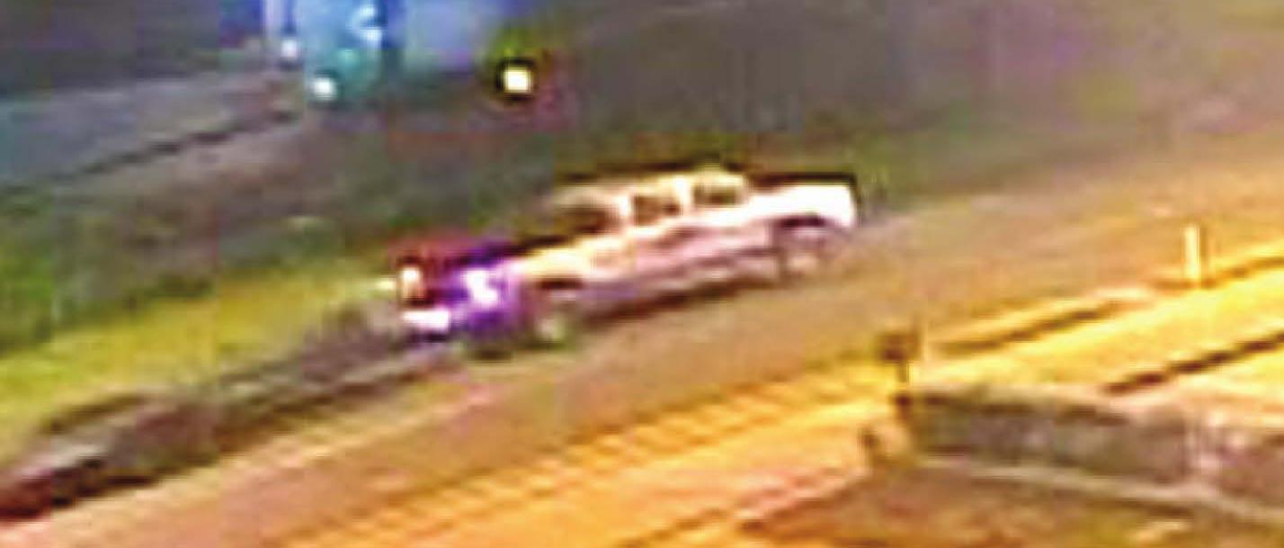 Suspect in business burglary sought