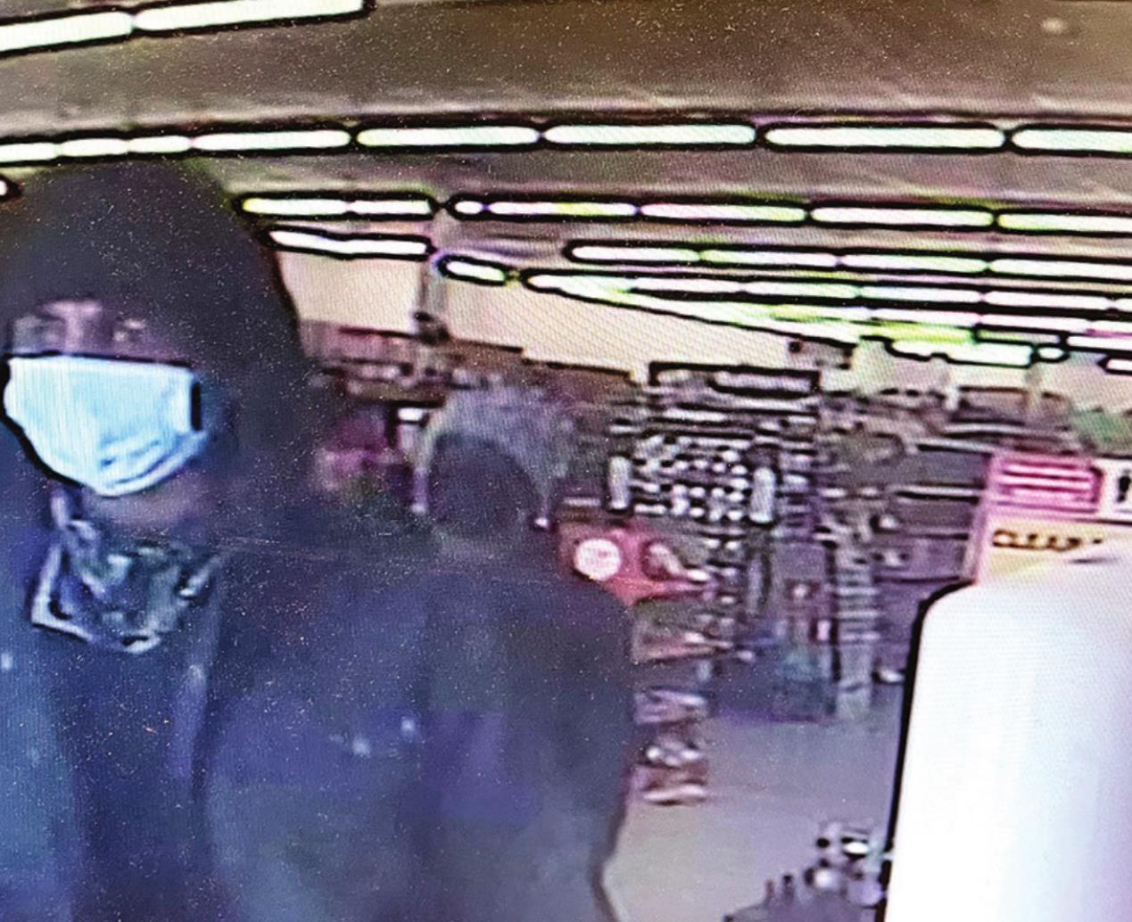 Police seek identities of robbery suspects