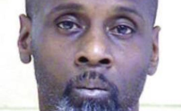 Customers detain would-be bank robber
