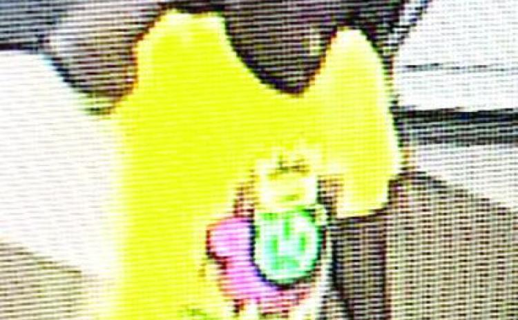 Police looking for Brookshire's theft suspects