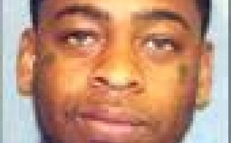 Convicted felon pleads guilty to illegally possessing firearms during the filming of a rap video