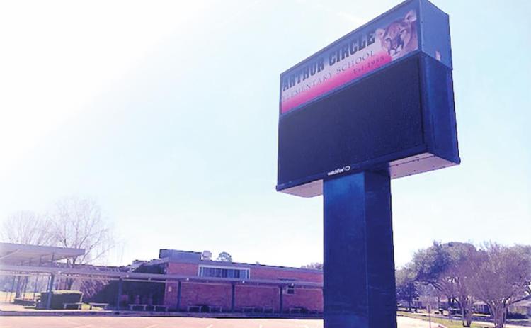 School board hears ideas on use of closed Arthur Circle school property in Broadmoor
