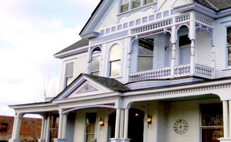 An evening at Logan Mansion