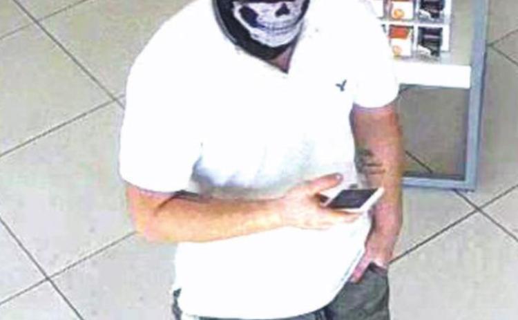Police seek IDs of theft suspects