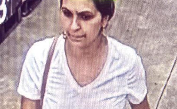 Shreveport police seek woman who robbed man, 76