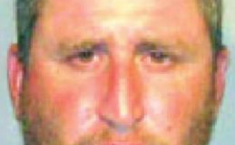 Man arrested for identity theft
