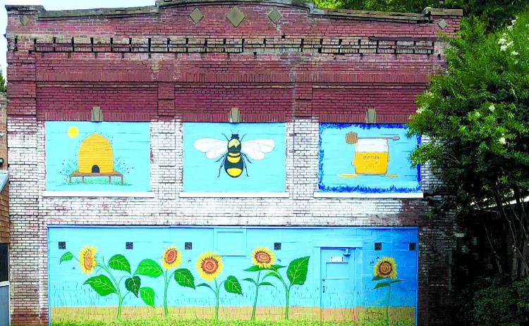 Diane Long Paints the Village of Gilliam!