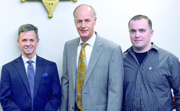 Newly hired sheriff's deputies sworn in