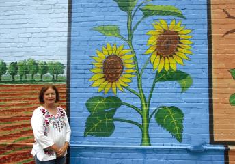 Diane Long shares her artistic visions to spread happiness