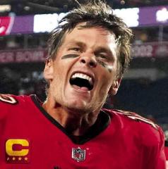 Tom Brady retires from football, again