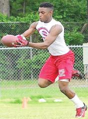 Former Evangel football star killed in rolling shootout