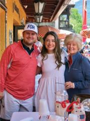 FOR PARADE WATCHERS AND HUNGRY DINERS, PEPI'S IN VAIL IS THE PLACE TO SEE AND BE SEEN JULY 4 -- IF YOU CAN SNAG A RESERVATION