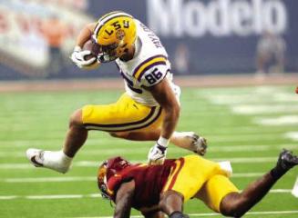 A flat LSU disappoints (again) to start their season!