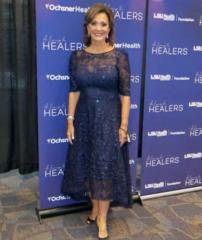 Healers / heroes honored at glittery fundraiser