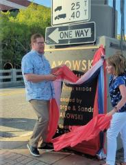Dr. George and Sandra Bakowski The plaques are unveiled!